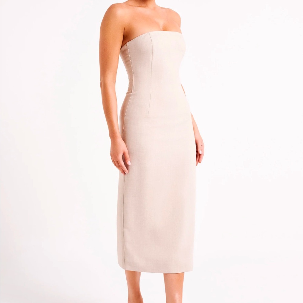 Elegant Strapless Cream Midi Dress
